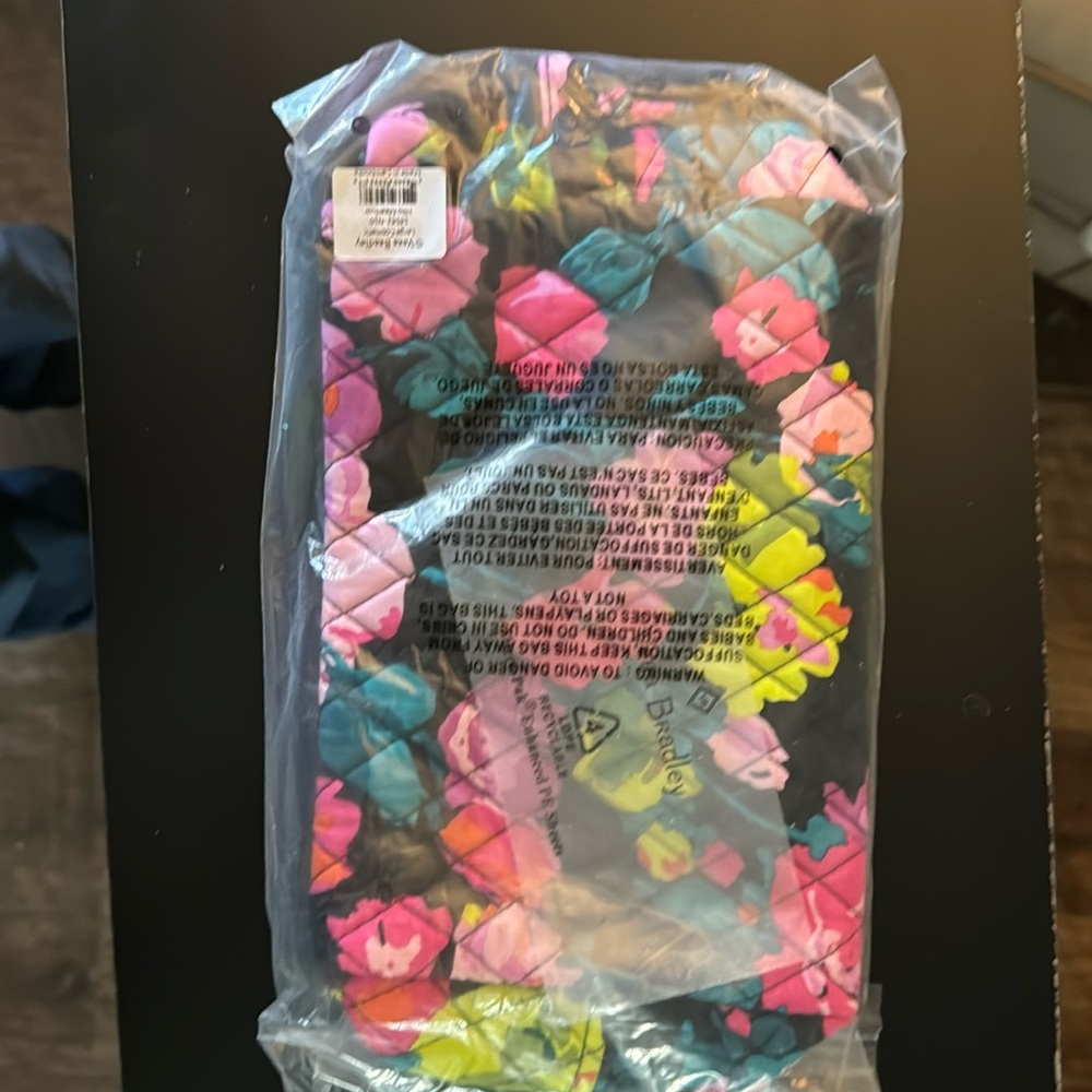 Vera Bradley large cosmetic bag